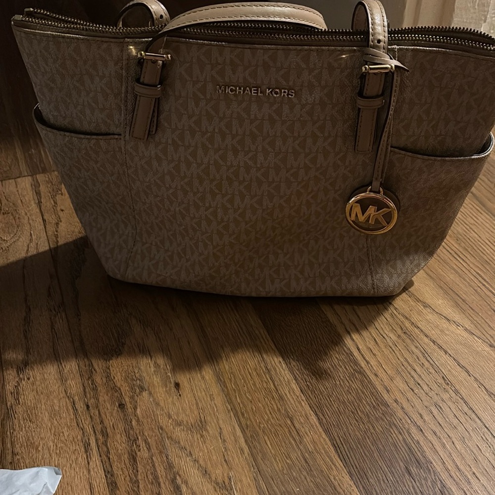 michael kors purse